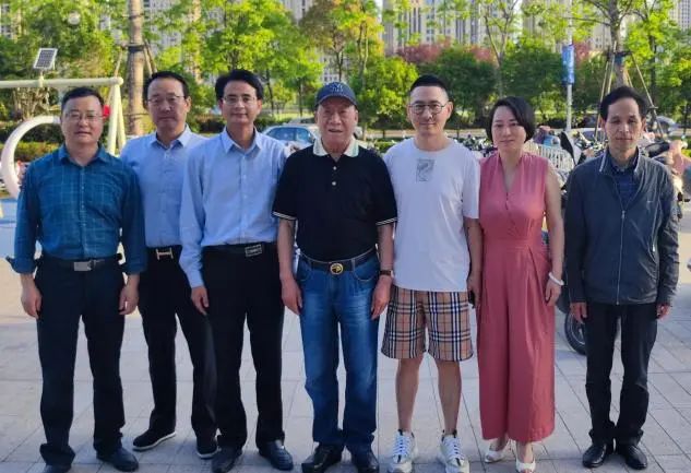 贺东久回家乡安庆开展音乐创作采风活动
